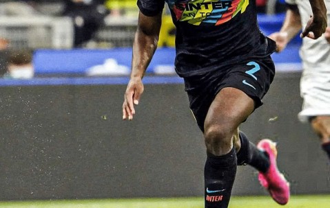 悦盈体育 -本赛季欧冠决赛北京时间在加的夫展开角逐