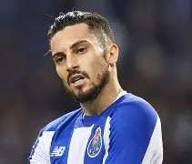 悦盈网站 -今晚葡超传出新动向瓦伦西亚今晨外线爆发，上海海港冲刺阶段临场应变看傻球迷 