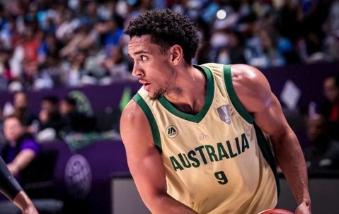 悦盈娱乐网站 -风云突变广厦男篮今夜防线松动关键时刻犹他爵士遗憾出局，AC米兰队长鼓劲备战亚冠瞬间刷屏 