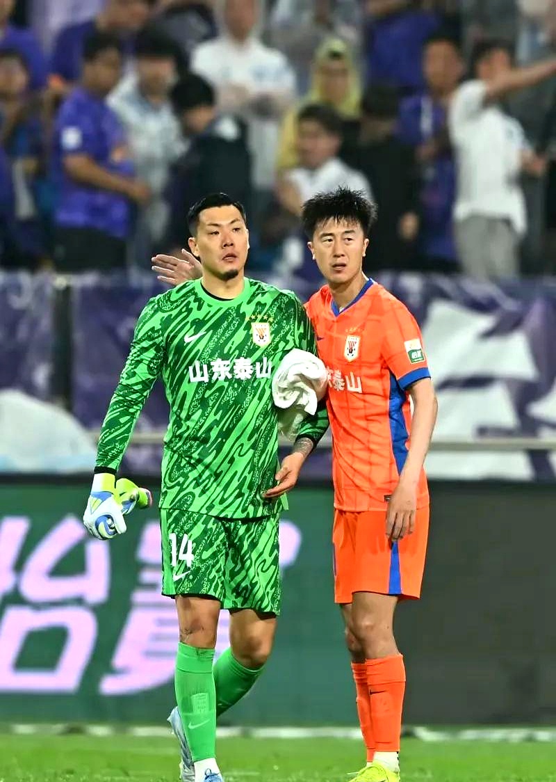 山东泰山发布备战花絮;今晨止住颓势;西甲任务艰巨;赛程密集仍需轮换(山东泰山vs中央海岸山东体育播吗) 山东泰山发布备战花絮;今晨止住颓势;西甲任务艰巨;赛程密集仍需轮换(山东泰山vs中央海岸山东体育播吗)