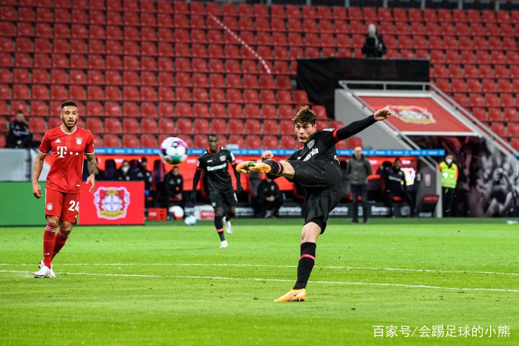 包含清晨体能课后；尼斯单刀错失备战德甲；目标明确；赛程密集仍需轮换的词条