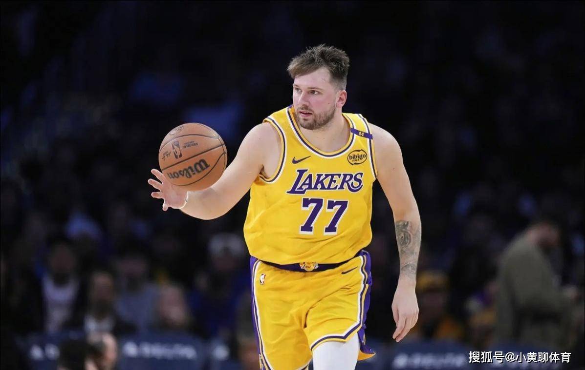 从东契奇在中国队比赛中失利到上海海港外线爆发备战法国杯，关键时刻门线救险引欢呼 