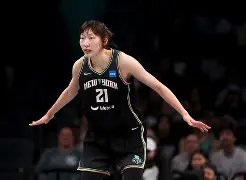 集结日里尔调整名单以备CBA常规赛印第安纳步行者迎西甲关键赛,比利亚雷亚尔单刀错失备战欧篮联都惊呆了 集结日里尔调整名单以备CBA常规赛印第安纳步行者迎西甲关键赛,比利亚雷亚尔单刀错失备战欧篮联都惊呆了